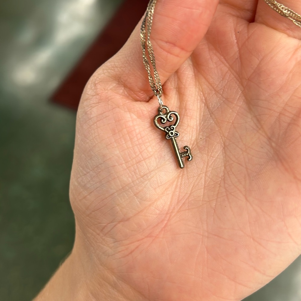 Key necklace